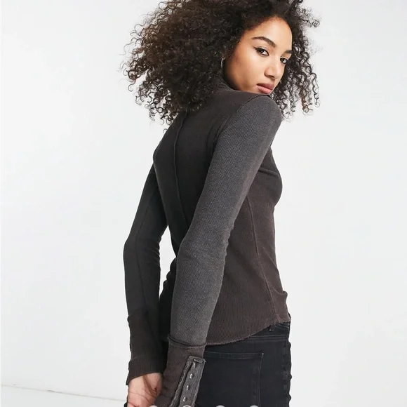 New We the Free Freya Mock Neck Thermal Top - Picture 3 of 11